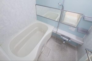 お風呂の排水口はどうやって掃除する？汚れが付着する原因や予防方法を紹介