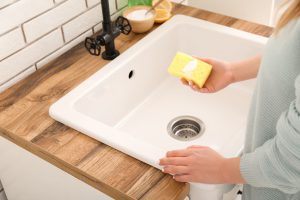 重曹を使って掃除をする際の5つの注意点！効果的な掃除方法も解説