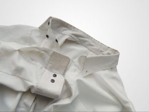 ガンコな服の袖汚れを落とすためには？汚れの種類や原因、対処法も紹介