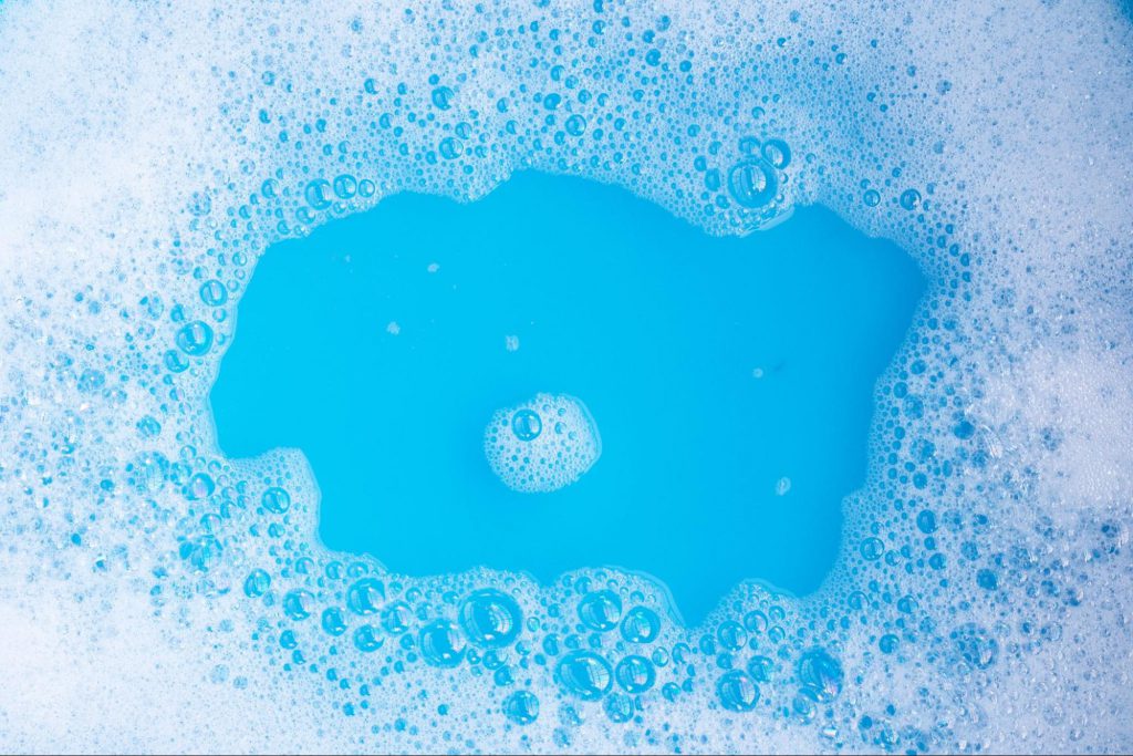 洗濯槽クリーナーの塩素系と酸素系の違いとは？効果や使い方、選び方について解説